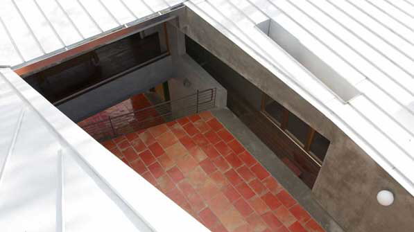 121606_4.jpg.jpg