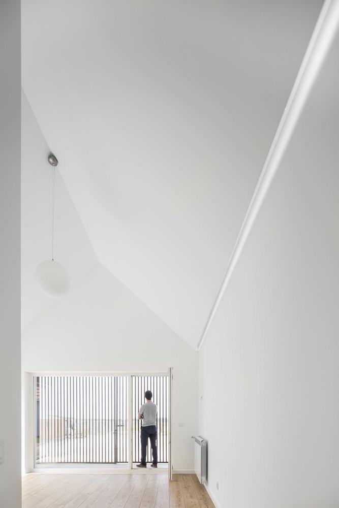 T1YbxTBgLT1RCvBVdK.jpg.jpg