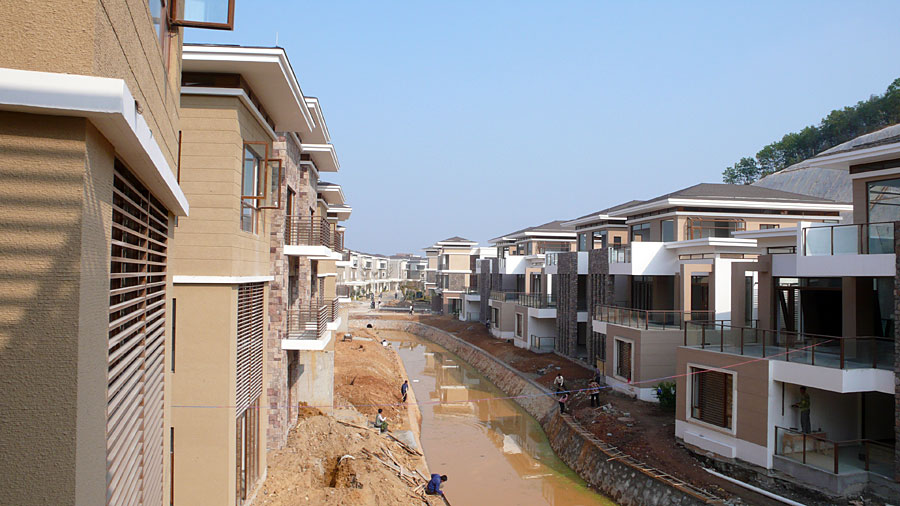 240346_12.jpg.jpg