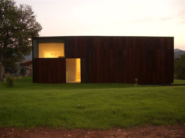 233819_25.jpg.jpg