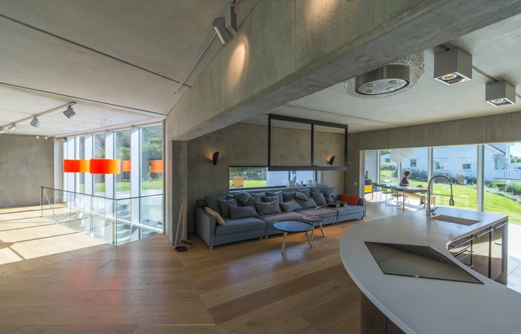 resize,w_760.jpg