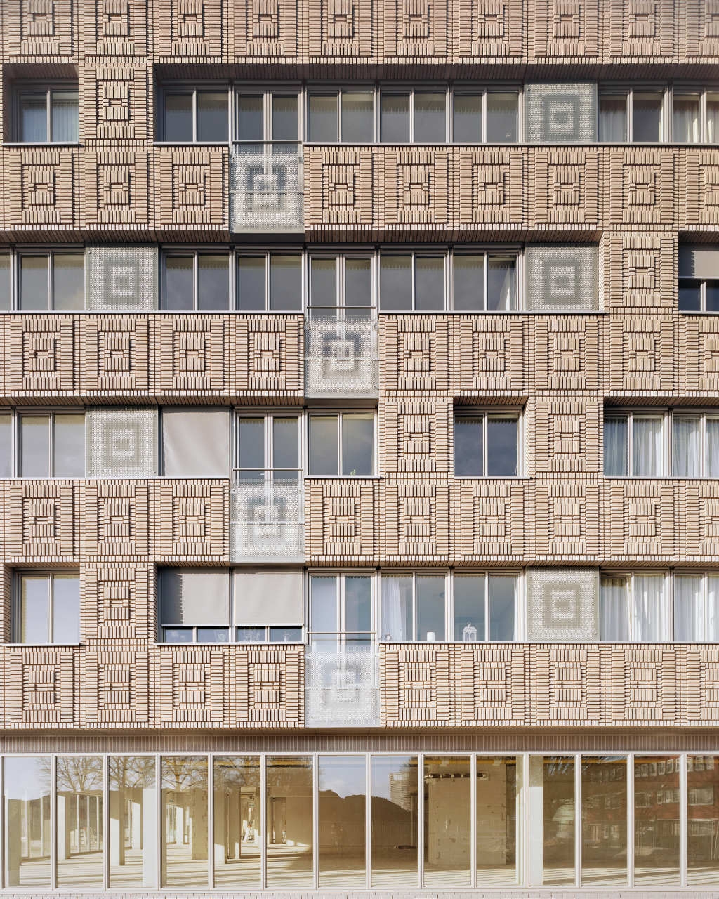 498251_18.jpg.jpg