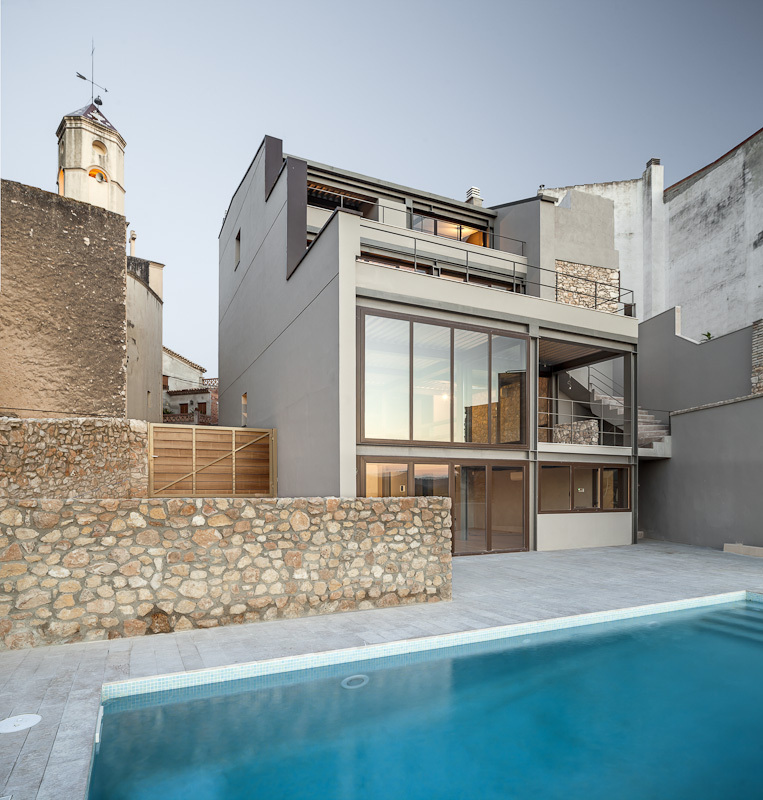 094615by5qodheeuxrzkqi.jpg.jpg