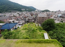 日本半山坡集合住宅