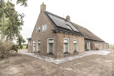荷兰Farmhouse Oudeblidtzijl住宅