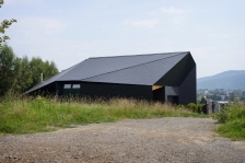 波兰黑石住宅