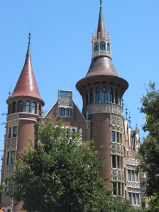 特拉德斯之家(Casa Terrades)